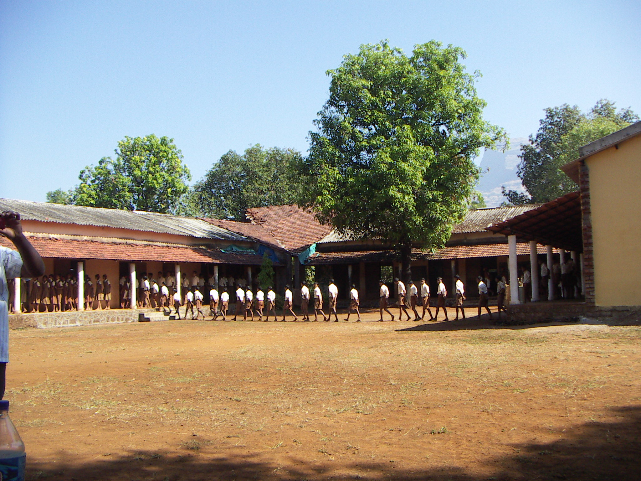 Gunde School supported by VMS